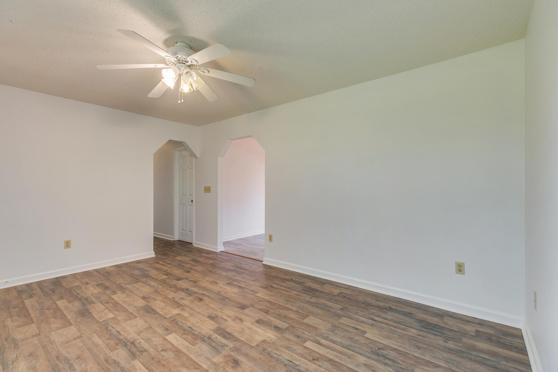106 Laurel View Road Jonesborough, TN 37659 - Photo 6 of 35 008