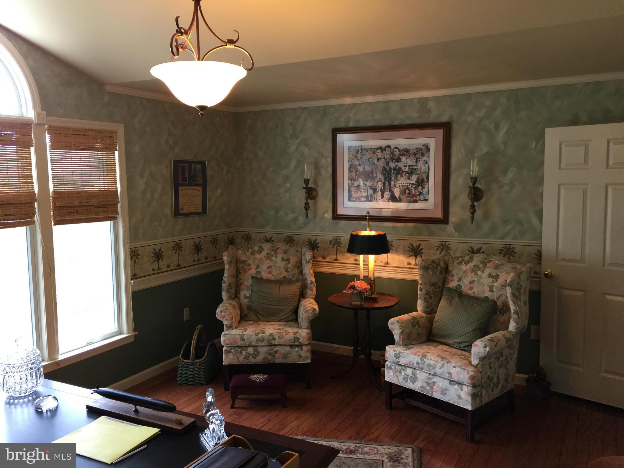 3266 Hunting Ridge Road Winchester, VA 22603 - Photo 22 of 30 Bedroom 3 W/ Specialty Windows