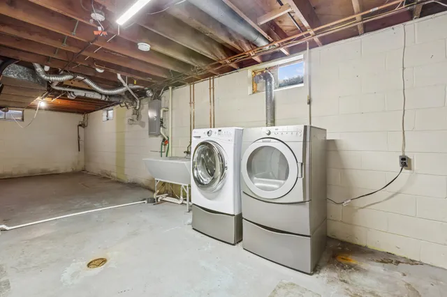 $272,000 | 1350 Susan Drive, St. Joseph, MI 49085