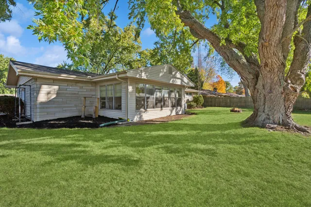 $272,000 | 1350 Susan Drive, St. Joseph, MI 49085