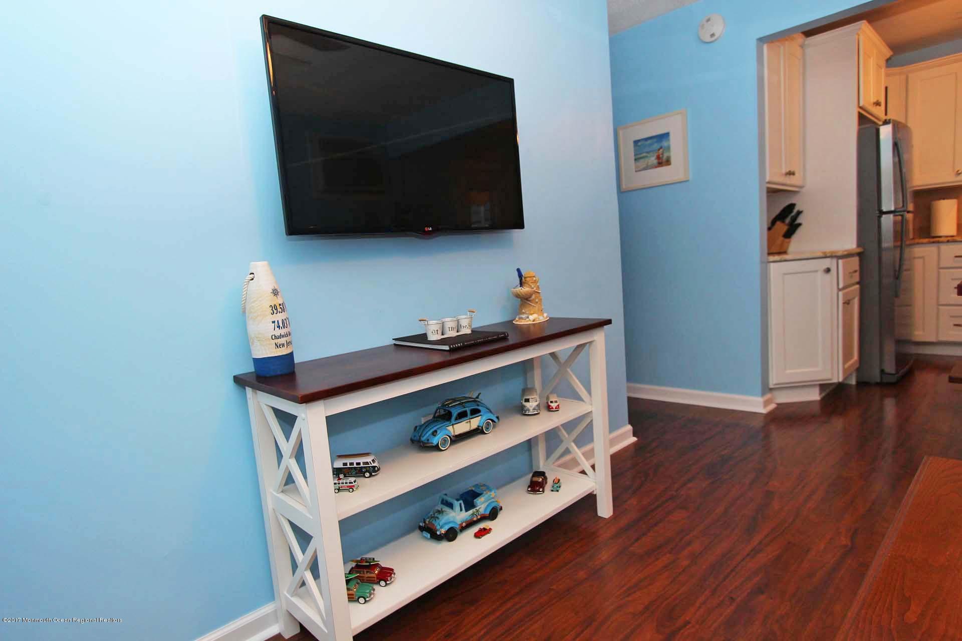 123 Throssell Road Lavallette, NJ 08735 - Photo 17 of 69 17