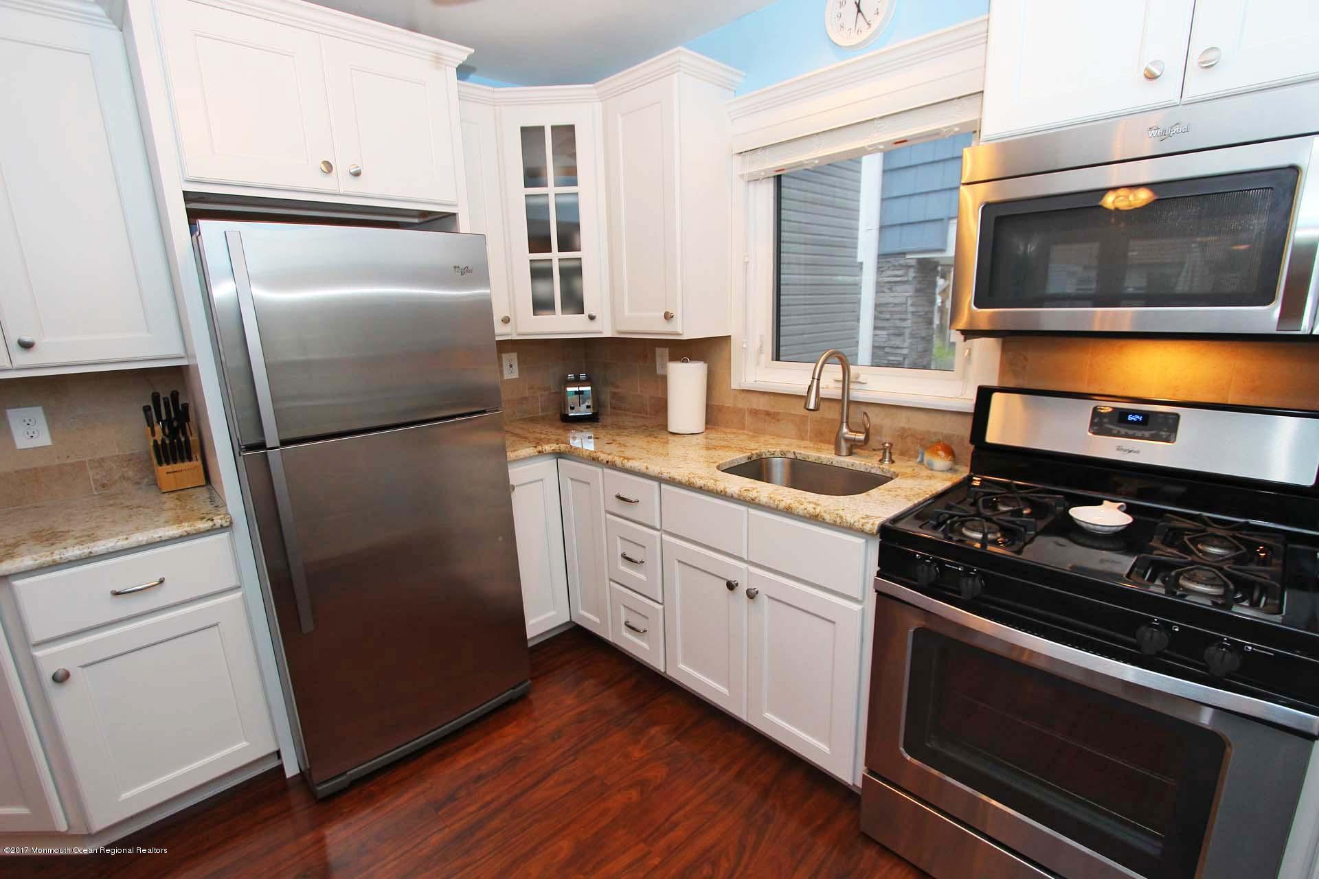 123 Throssell Road Lavallette, NJ 08735 - Photo 21 of 69 21