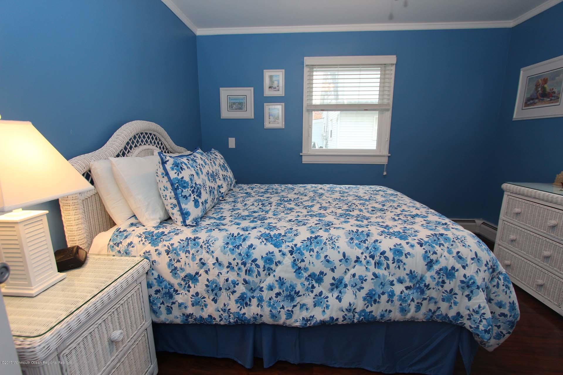123 Throssell Road Lavallette, NJ 08735 - Photo 32 of 69 32