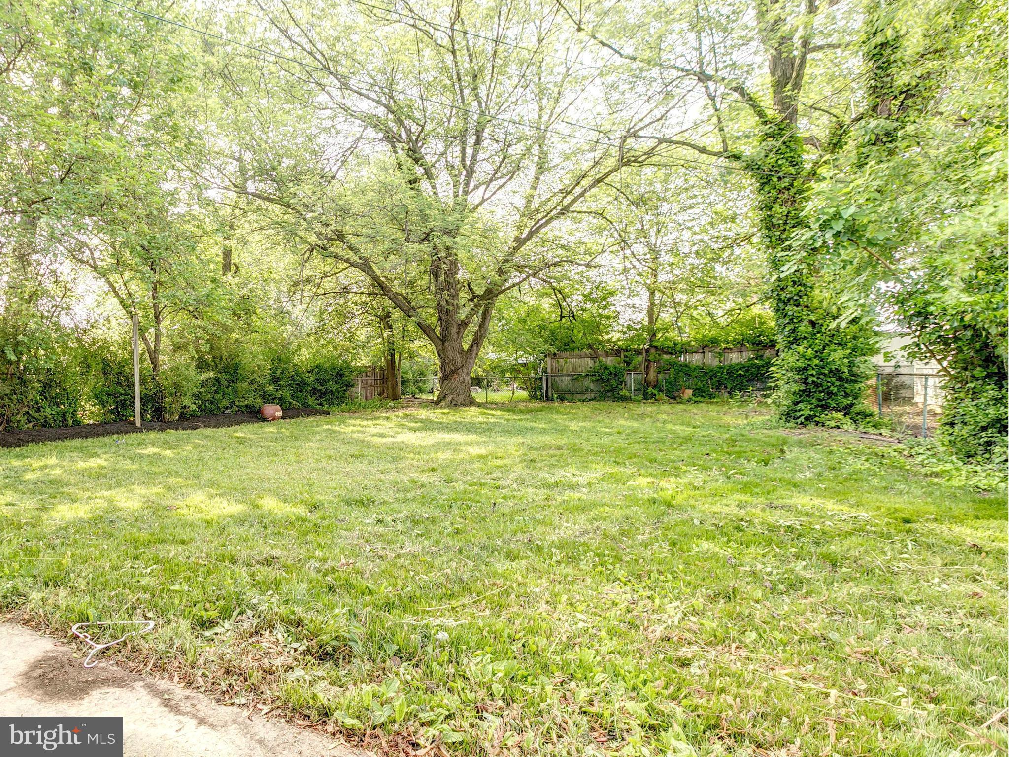 6927 Chambers Road Baltimore, MD 21234 - Photo 27 of 30 HUGE Fenced Backyard