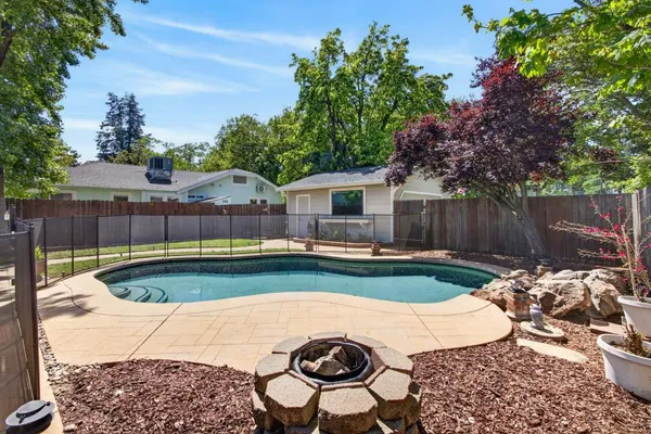 $568,000 | 137 Earl Avenue, Roseville, CA 95678