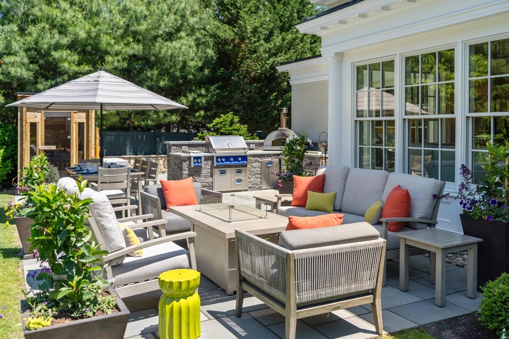 10 Burnham Road Newton, MA 02465 - Photo 14 of 29