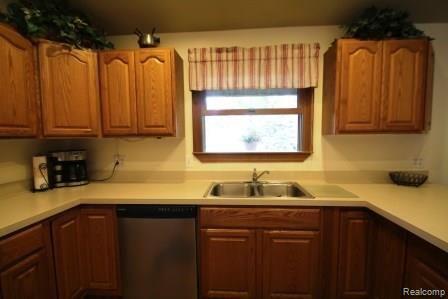 4288 Baldwin Road Metamora, MI 48455 - Photo 10 of 17 Sunny Kitchen.jpg
