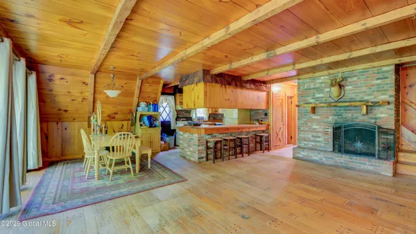 $299,999 | 824 County Road 106, Amsterdam, NY 12010