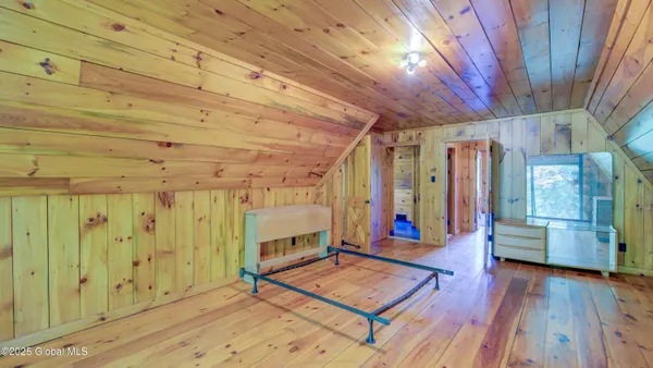 $299,999 | 824 County Road 106, Amsterdam, NY 12010