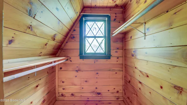 $299,999 | 824 County Road 106, Amsterdam, NY 12010