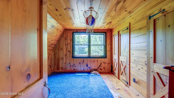 $299,999 | 824 County Road 106, Amsterdam, NY 12010