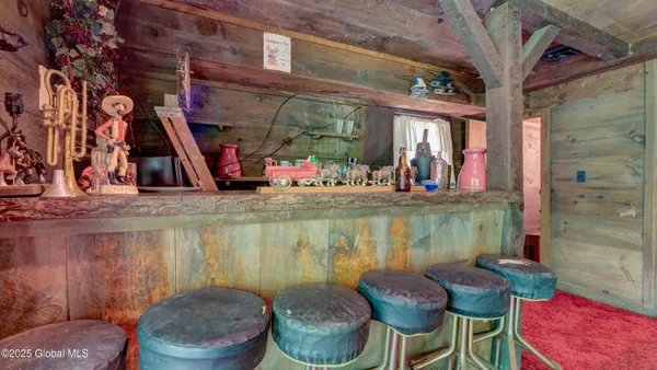 $299,999 | 824 County Road 106, Amsterdam, NY 12010