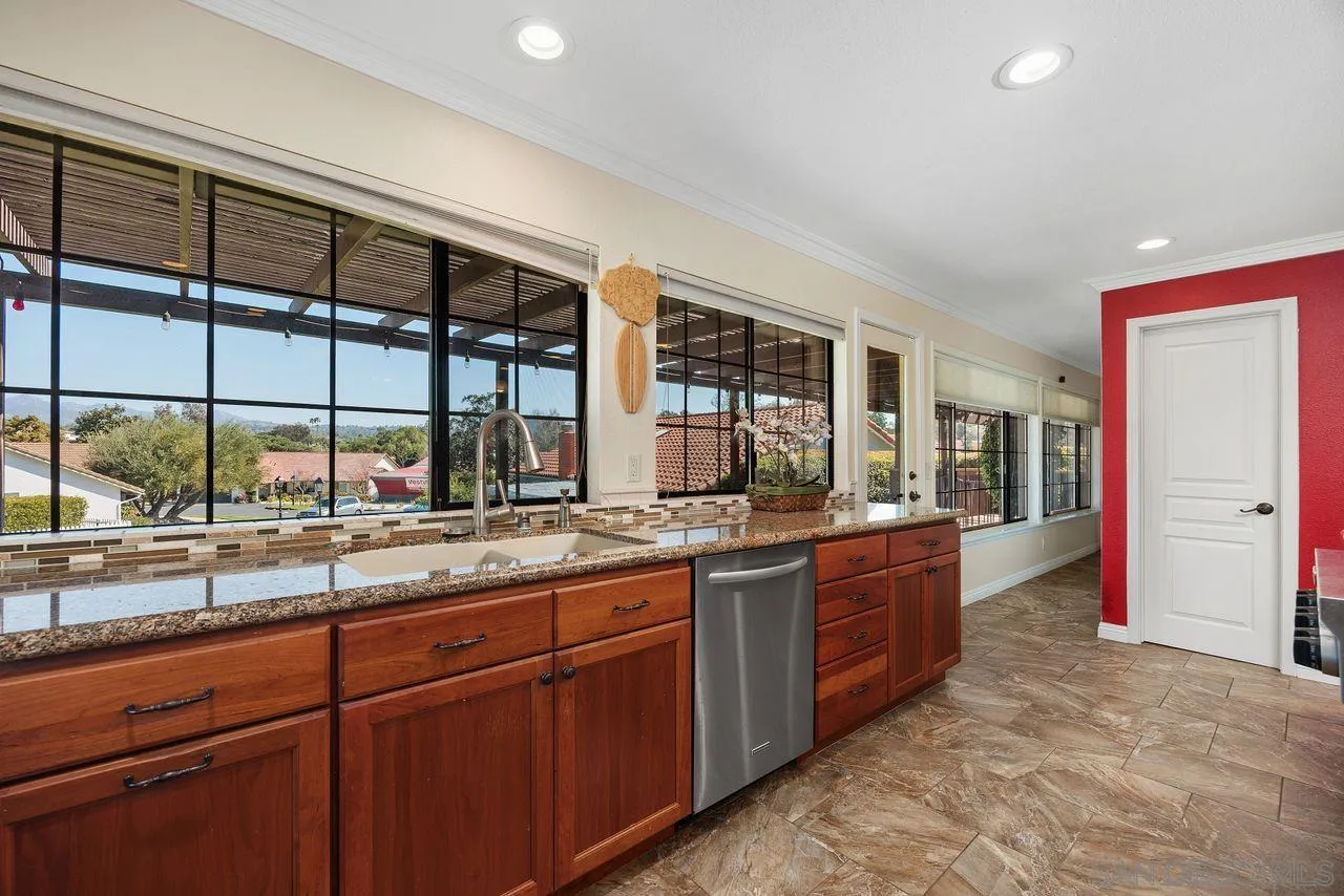 12007 Bajada Road San Diego, CA 92128 - Photo 18 of 49
