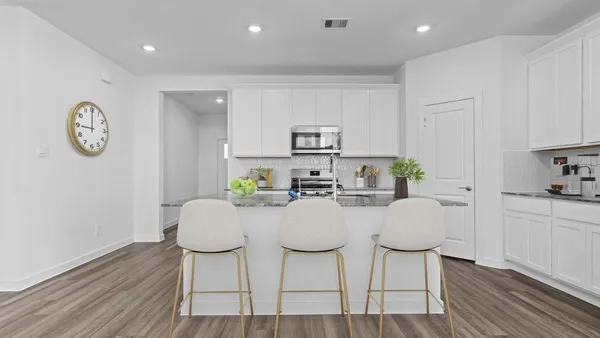 $2,780 | 31110 Warwick Coast Court, Fulshear, TX 77441