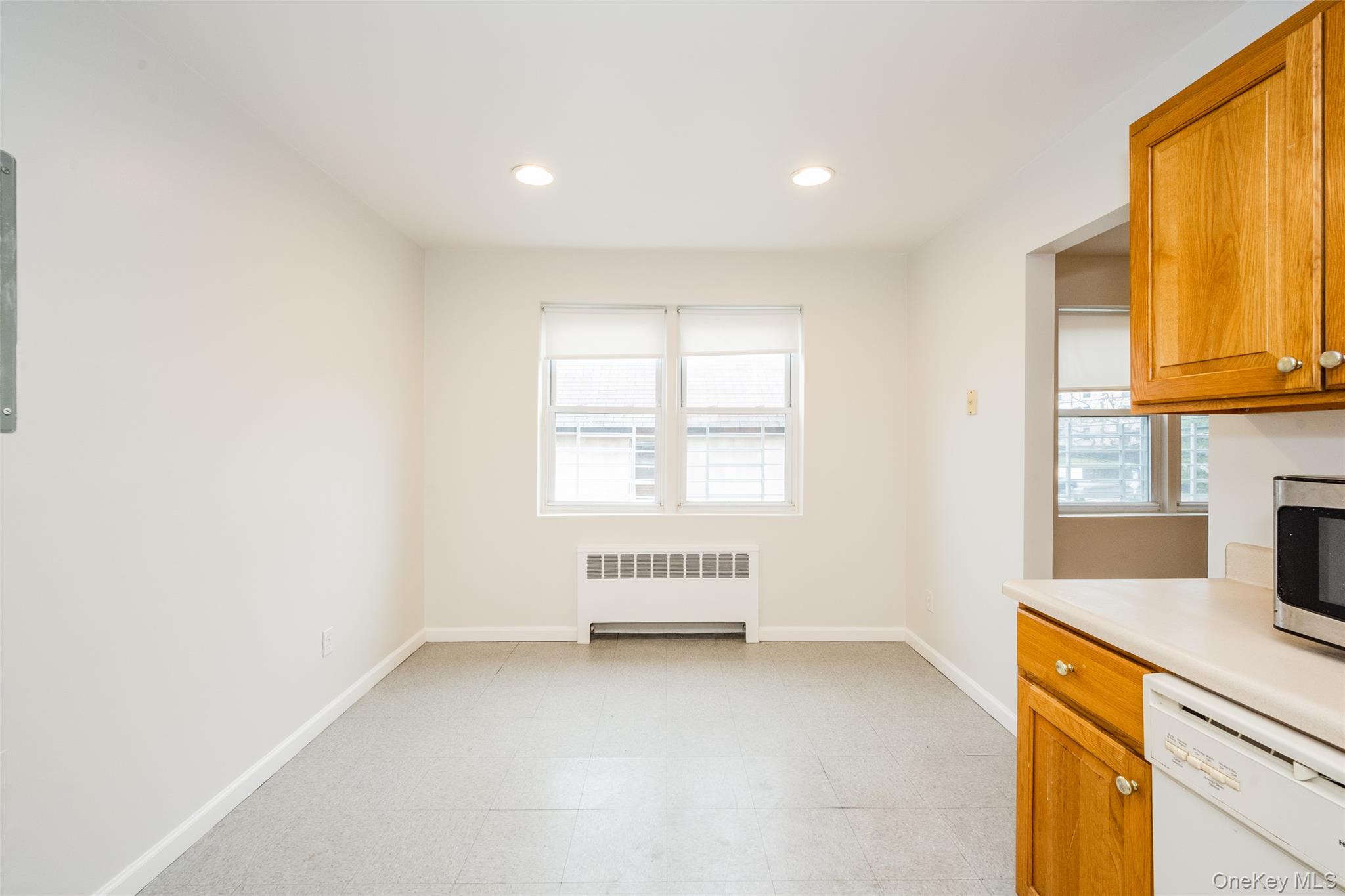 504 Pelham Road, Unit A6 New Rochelle, NY 10805 - Photo 8 of 32