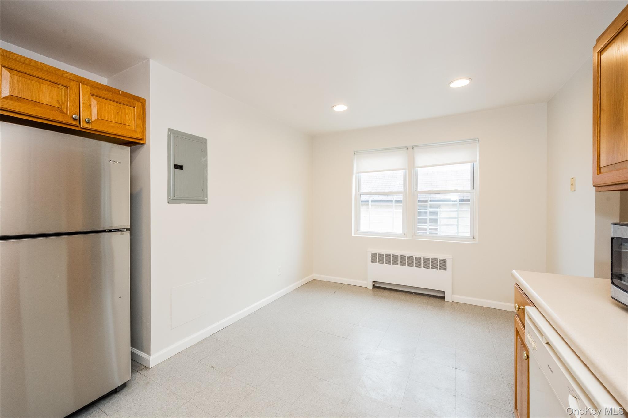 504 Pelham Road, Unit A6 New Rochelle, NY 10805 - Photo 9 of 32