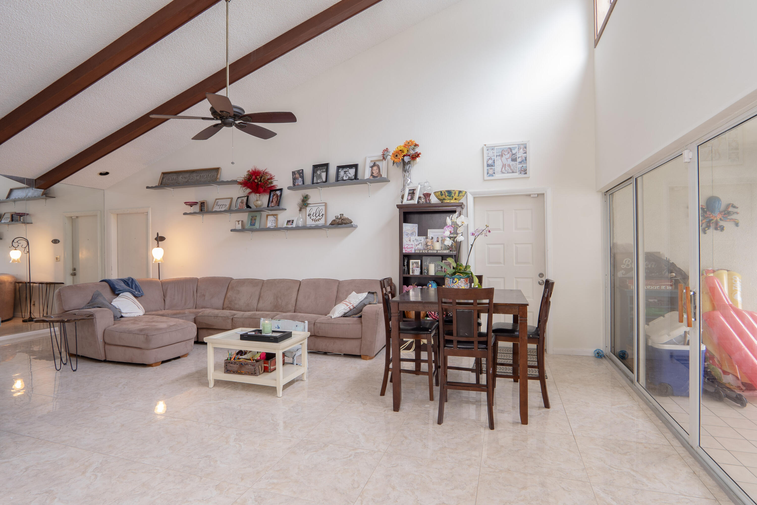 6101 Old Court Road, Unit 240 Boca Raton, FL 33433 - Photo 7 of 36 Living Room