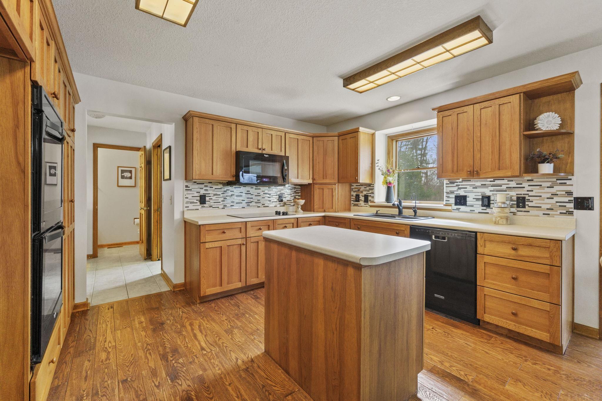 15434 East N County Line Road Spencerville, IN 46788 - Photo 6 of 34