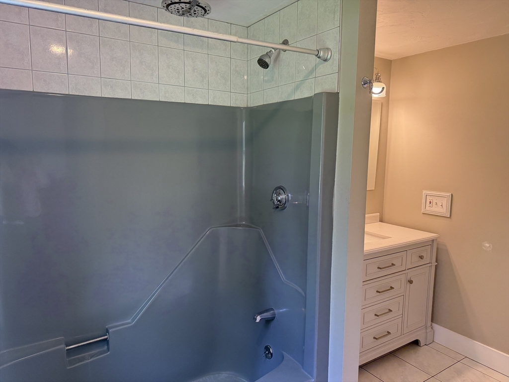 29 Paul Road Middleboro, MA 02346 - Photo 18 of 39