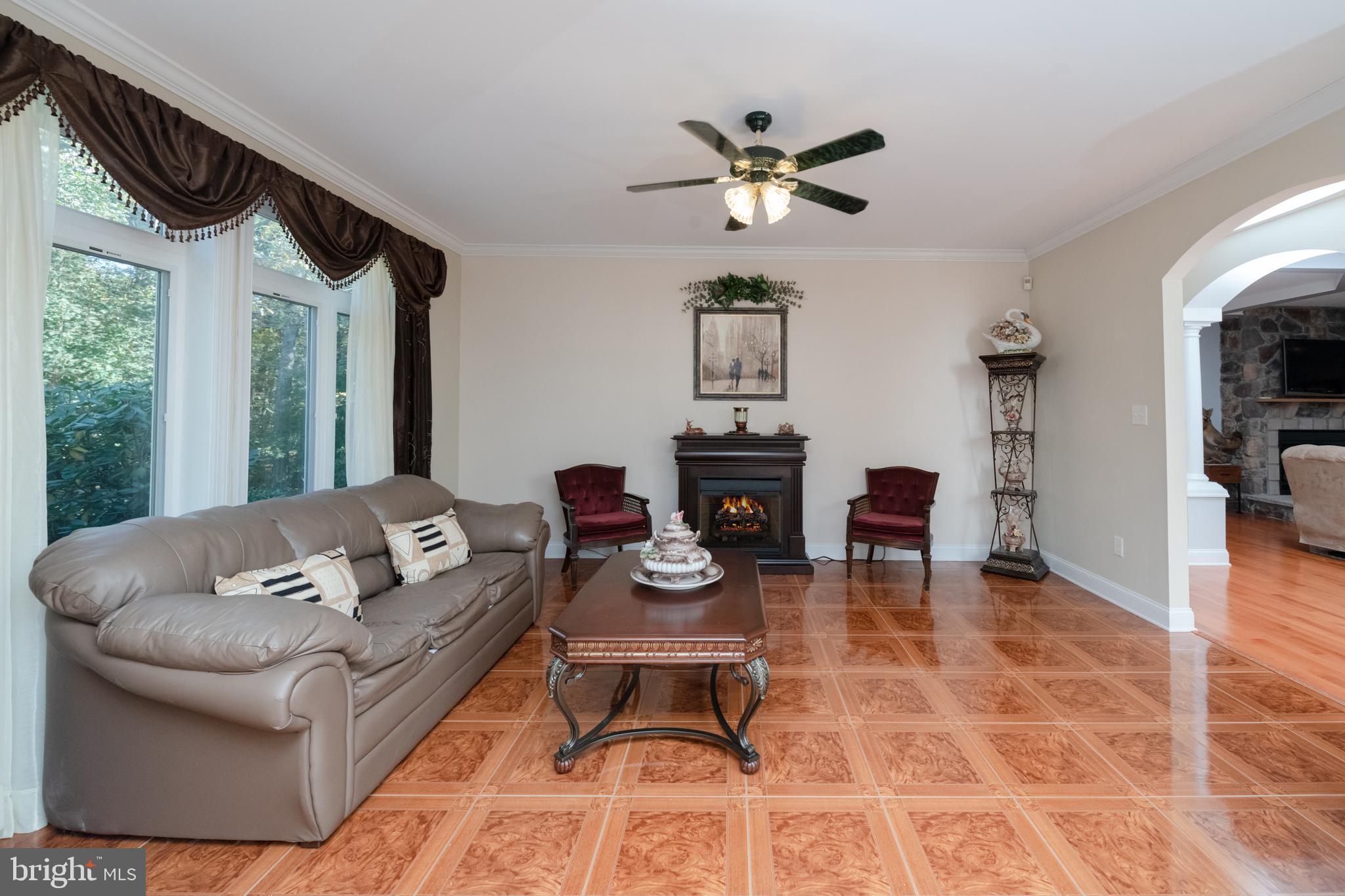 335 South Rte 73 Hammonton, NJ 08037 - Photo 13 of 81 Formal living room