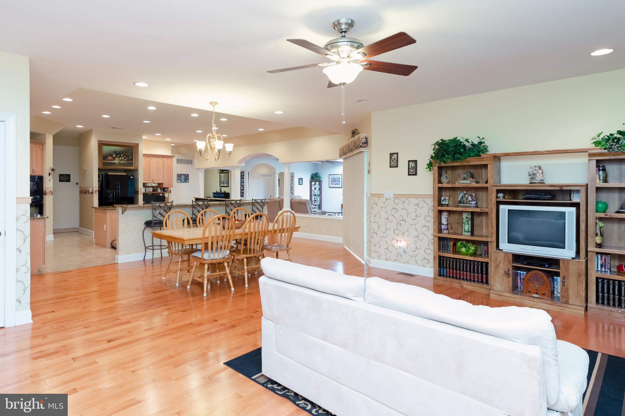 335 South Rte 73 Hammonton, NJ 08037 - Photo 26 of 81 Morning room