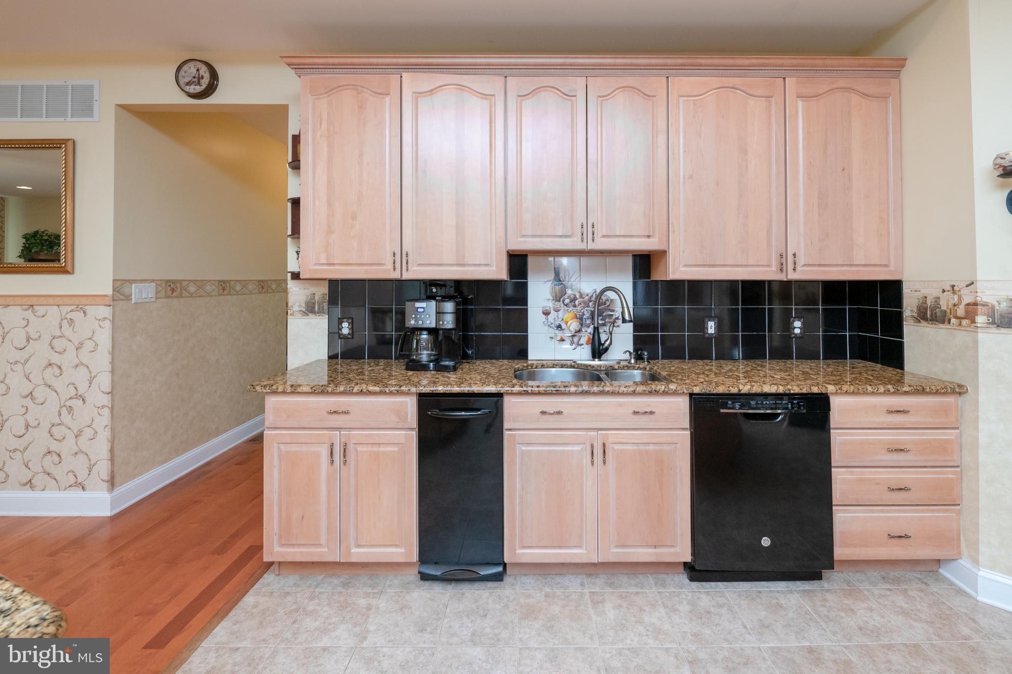 335 South Rte 73 Hammonton, NJ 08037 - Photo 32 of 81 Kitchen