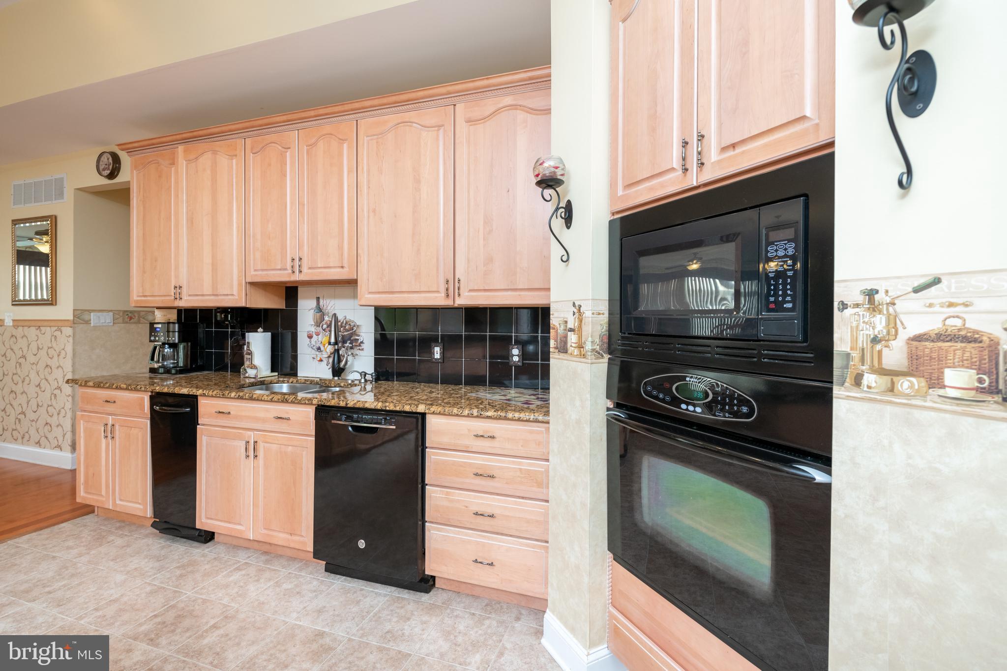 335 South Rte 73 Hammonton, NJ 08037 - Photo 33 of 81 Kitchen