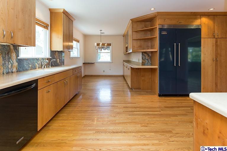 2730 North Kenneth Road Burbank, CA 91504 - Photo 22 of 36 Additional Photo