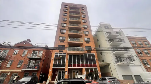 $688,000 | 31-38 137th Street, Unit 7B | Flushing