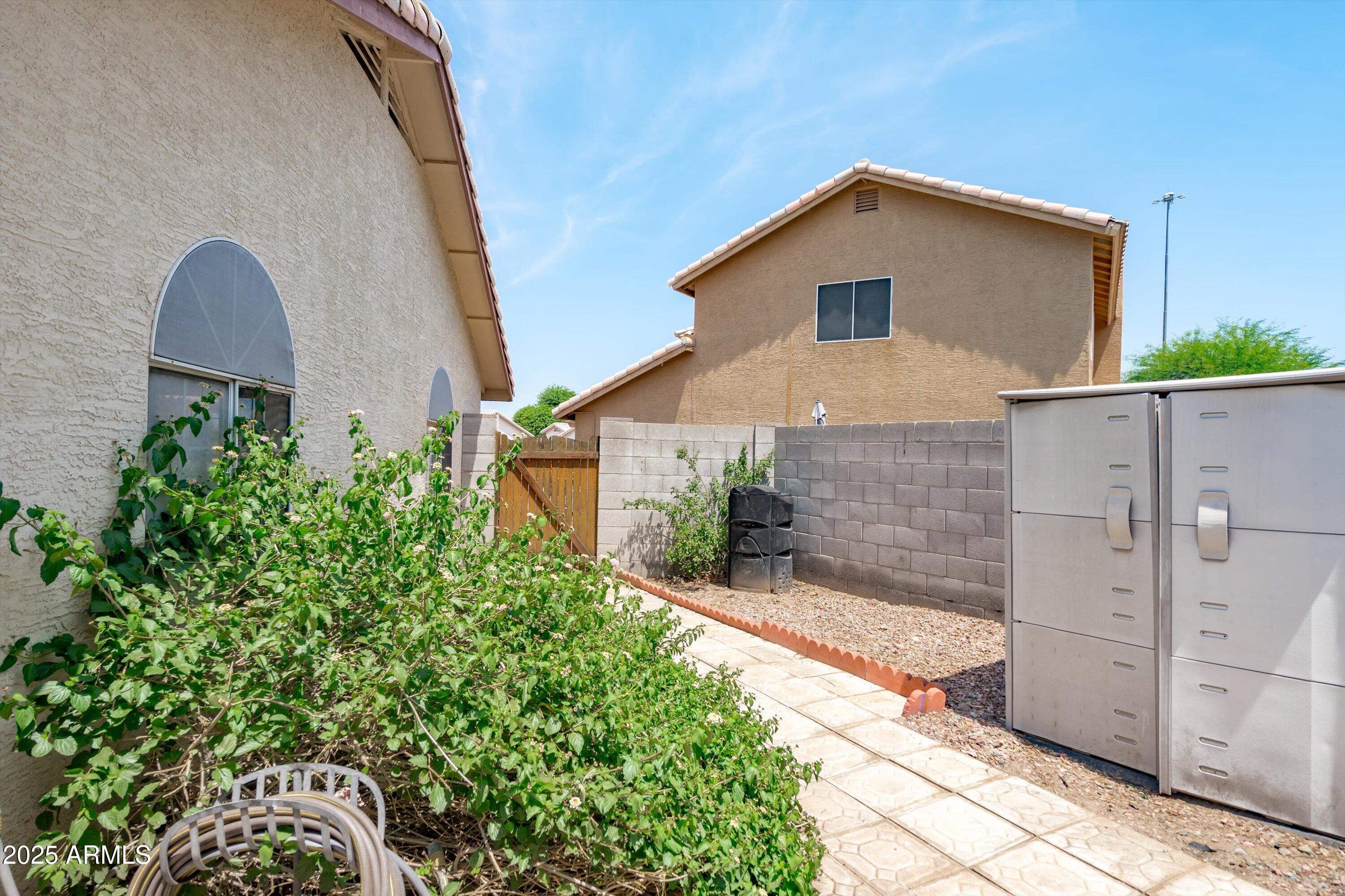 1203 West Escuda Road Phoenix, AZ 85027 - Photo 56 of 63 56-Side Yard