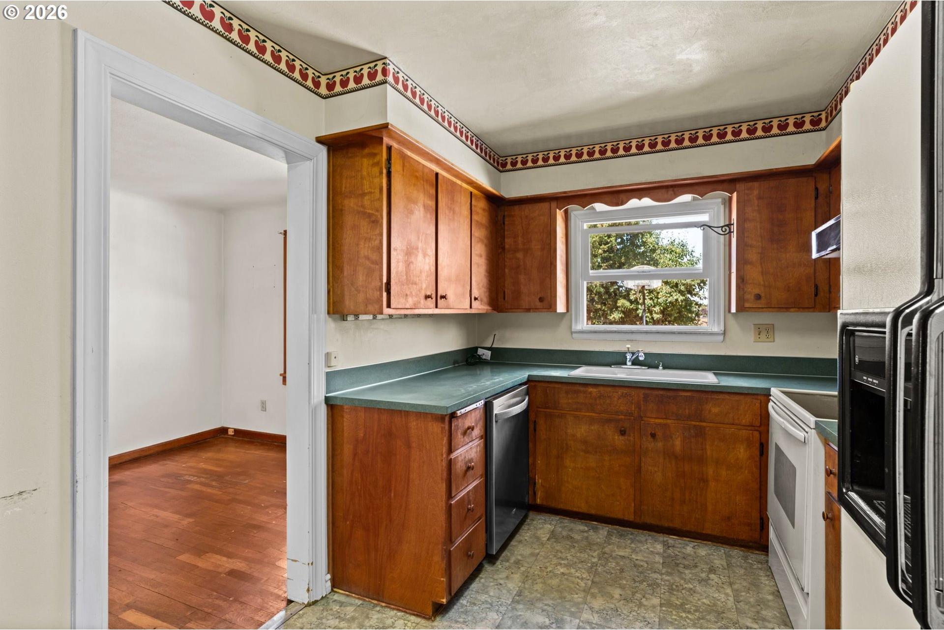 3475 County Farm Road Eugene, OR 97408 - Photo 13 of 27 Gallery Image 13