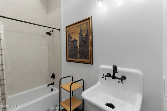 $450,000 | 710 Moore Circle, Panama City, FL 32401