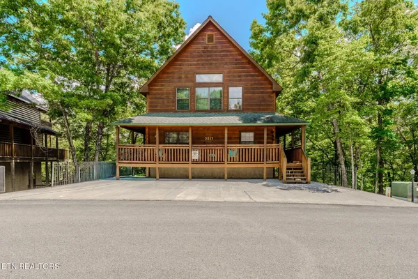 $1,049,909 | 3517 Sandridge Way, Pigeon Forge, TN 37863