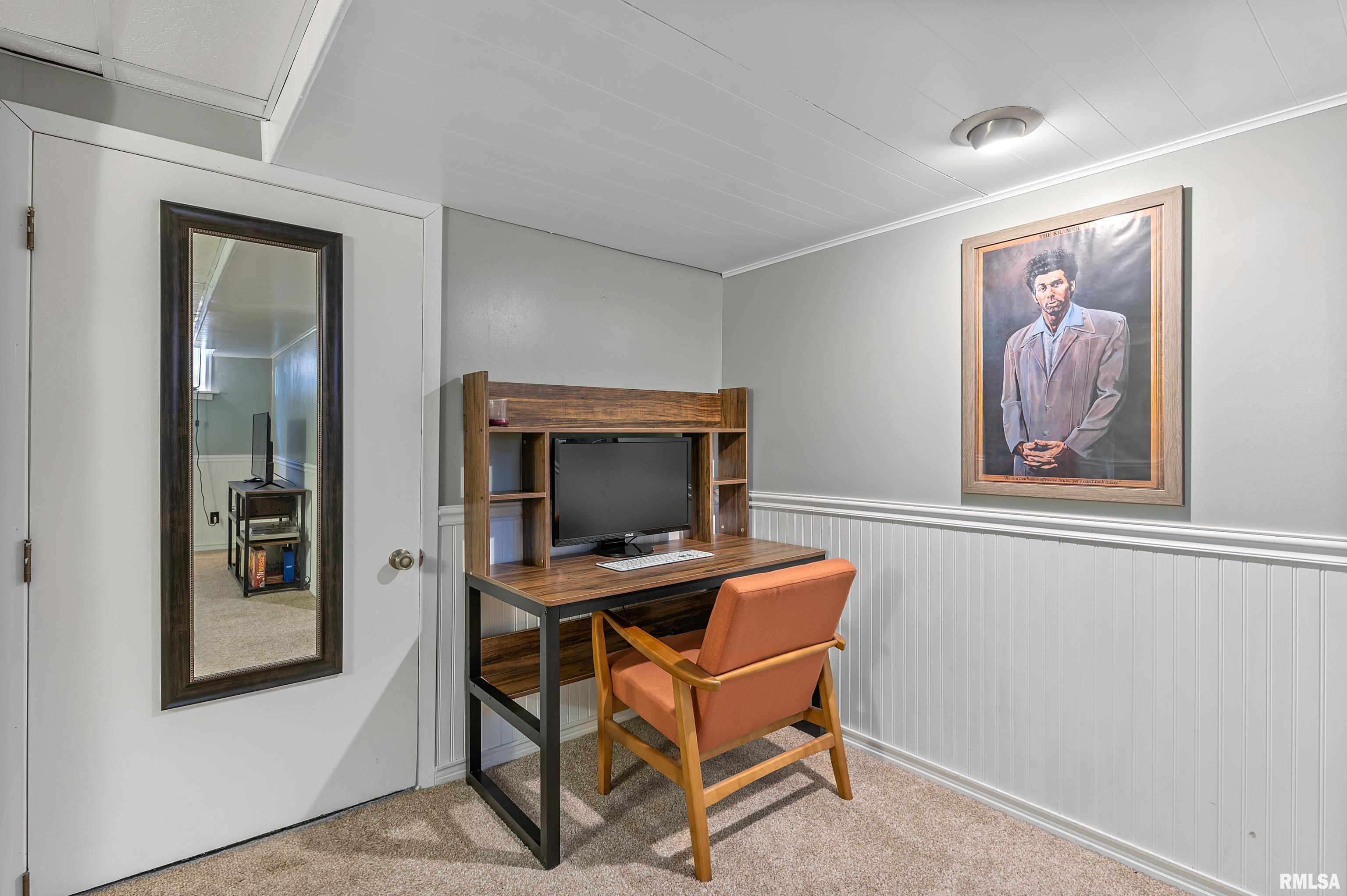 2012 3rd Street Moline, IL 61265 - Photo 13 of 21 Gallery Image 13