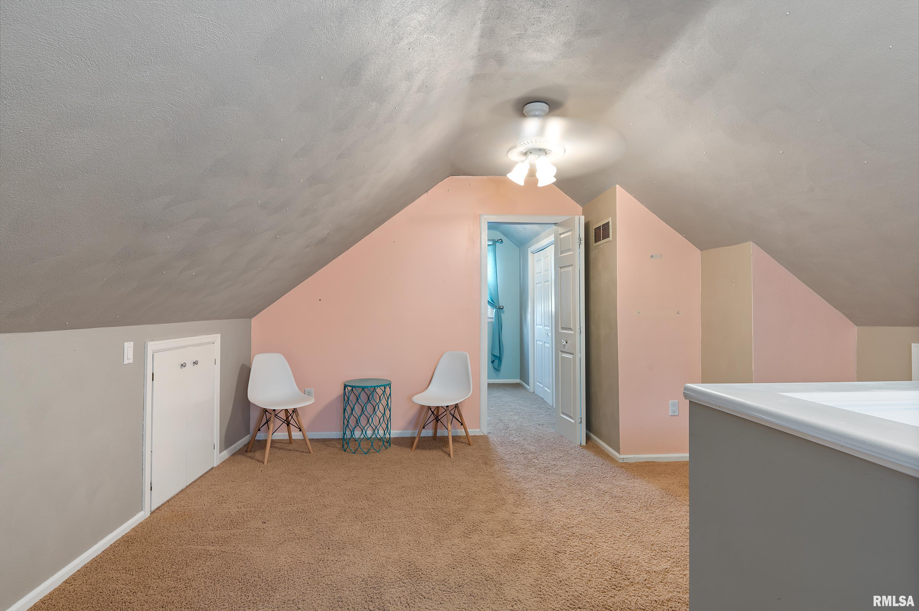 2012 3rd Street Moline, IL 61265 - Photo 18 of 21 Gallery Image 18
