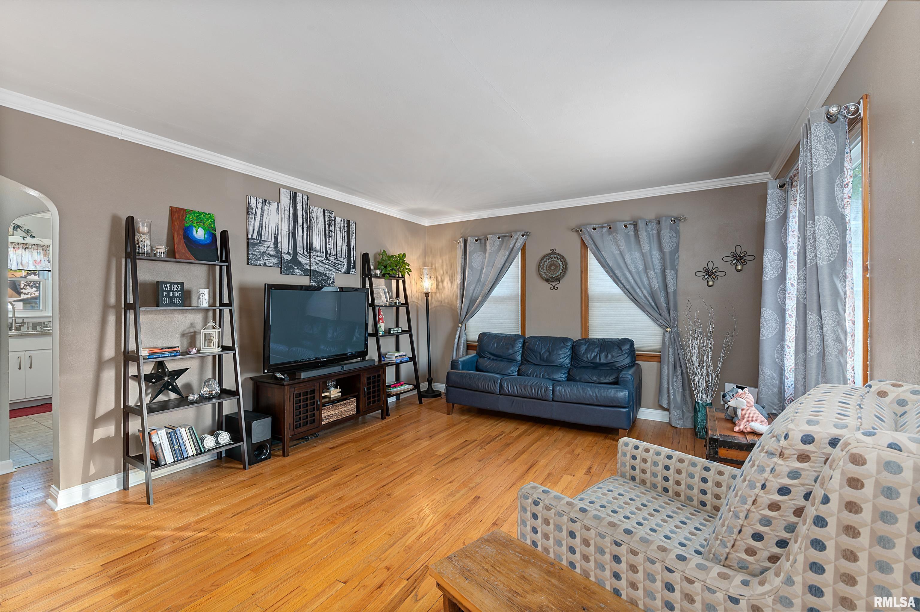 2012 3rd Street Moline, IL 61265 - Photo 3 of 21 Gallery Image 3