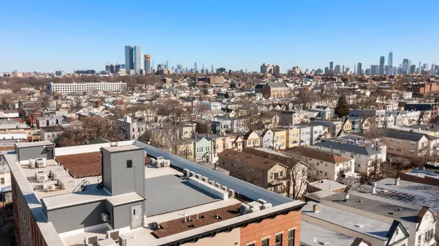 $2,723 | 132 Mallory Avenue, Unit 502, Jersey City, NJ 07304
