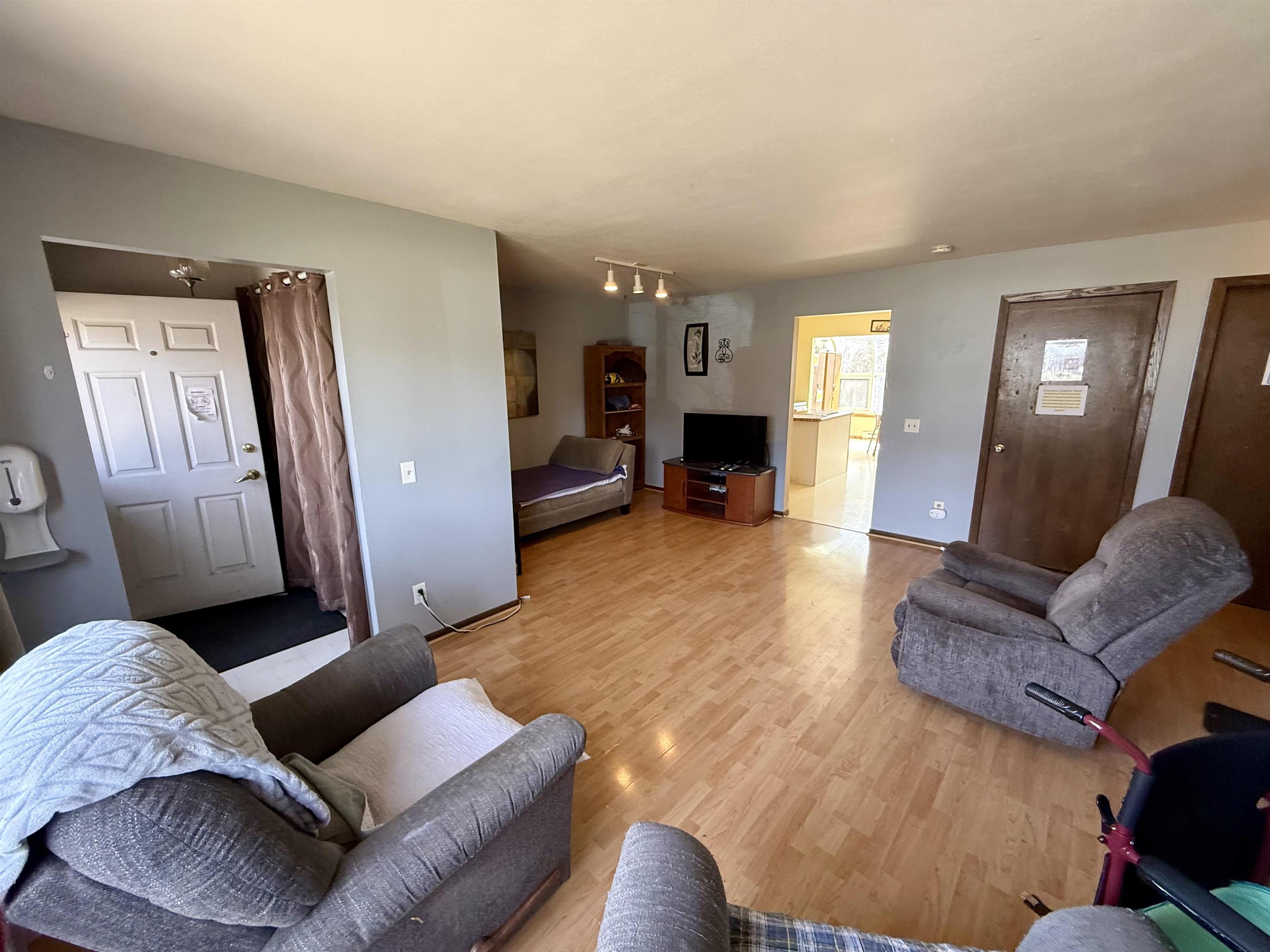 4713 Kennedy Road Madison, WI 53704 - Photo 4 of 29