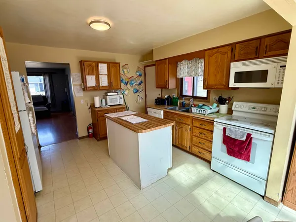 $375,000 | 4713 Kennedy Road, Madison, WI 53704