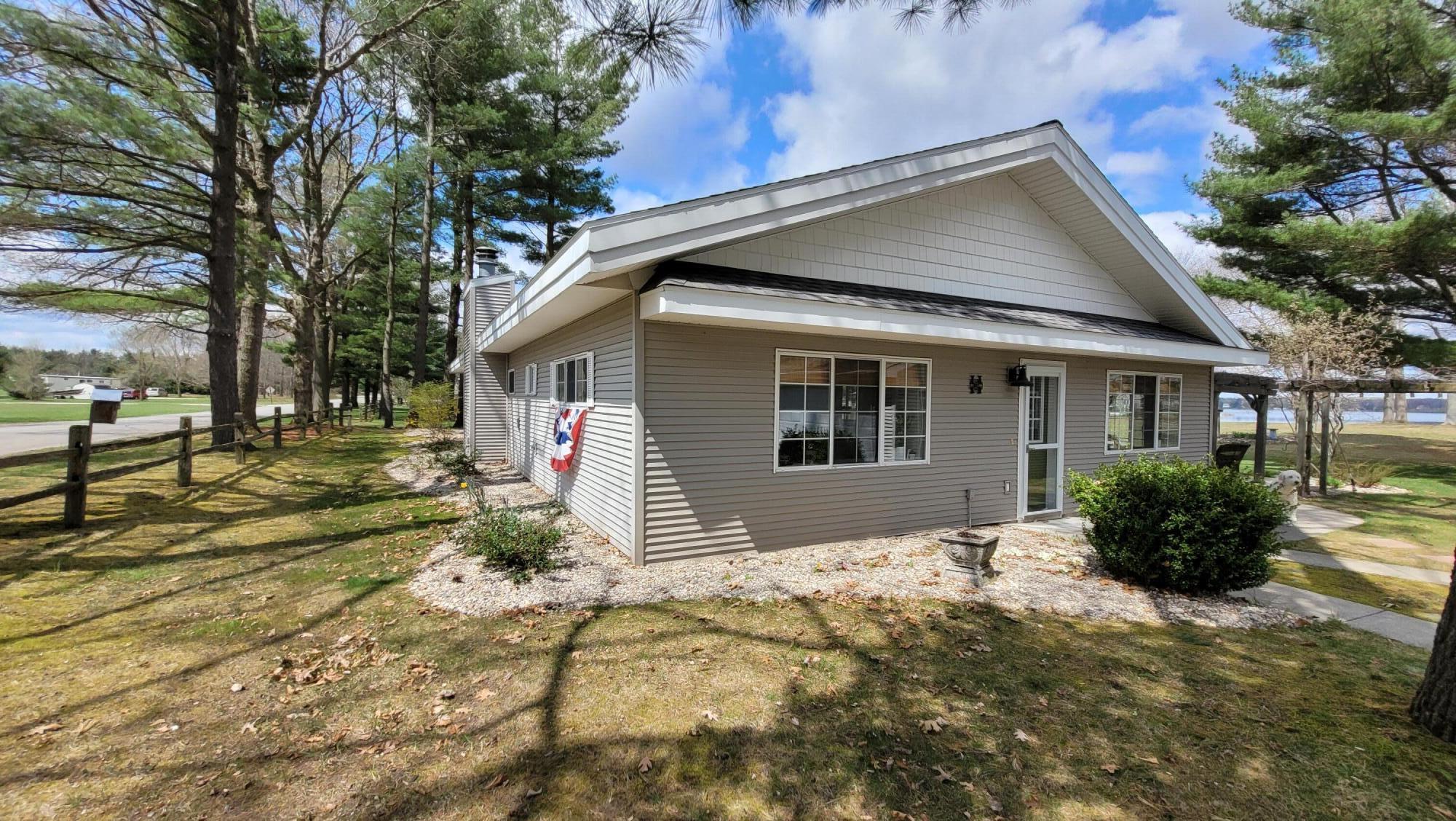 11018 West Briggs Road Trufant, MI 49347 - Photo 4 of 31 20230425_124441