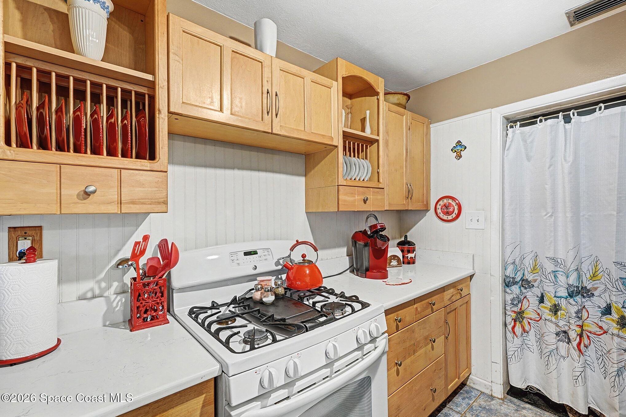 972 Garfield Street Melbourne, FL 32935 - Photo 12 of 29 012_file_4050