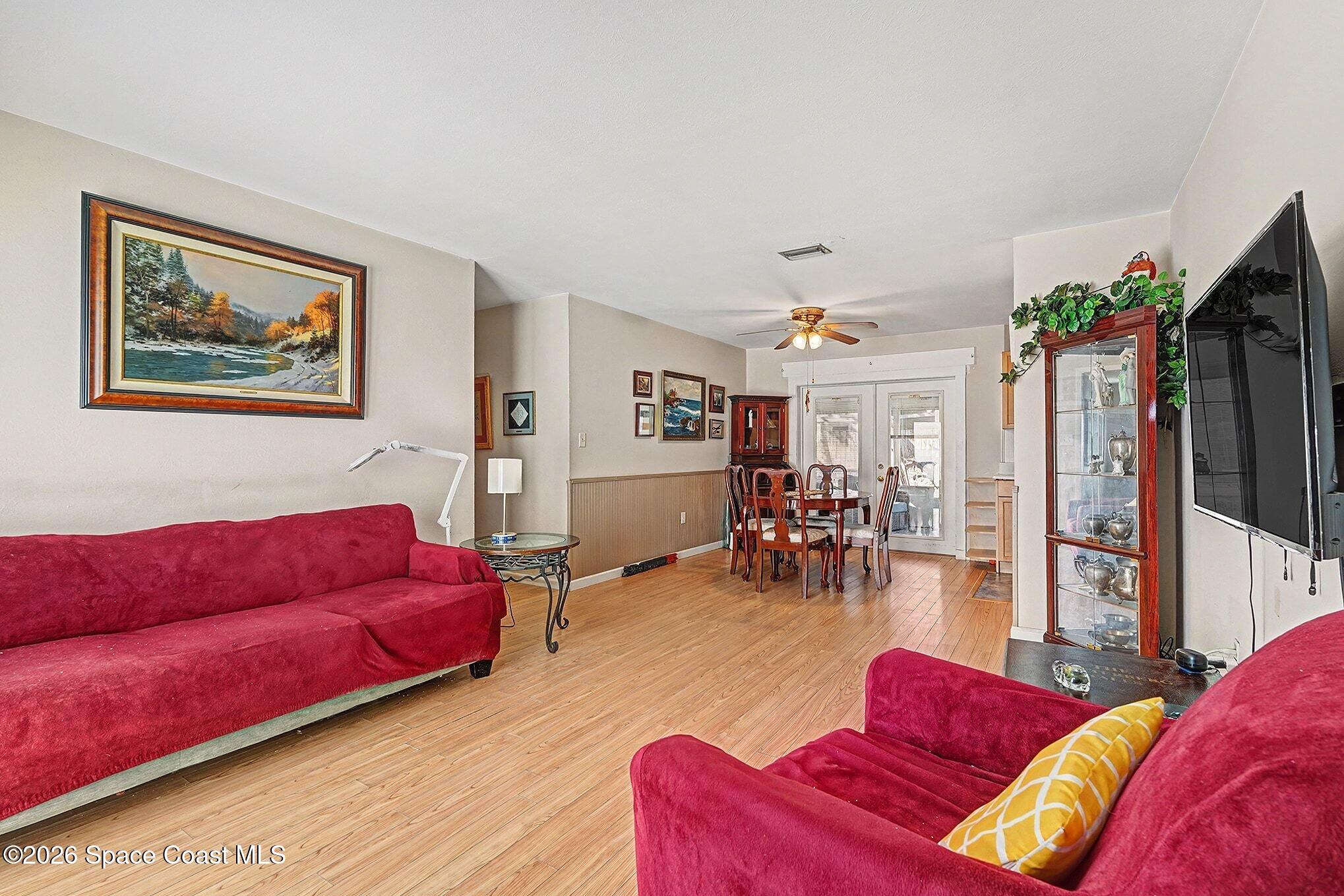 972 Garfield Street Melbourne, FL 32935 - Photo 6 of 29 008_file_3839