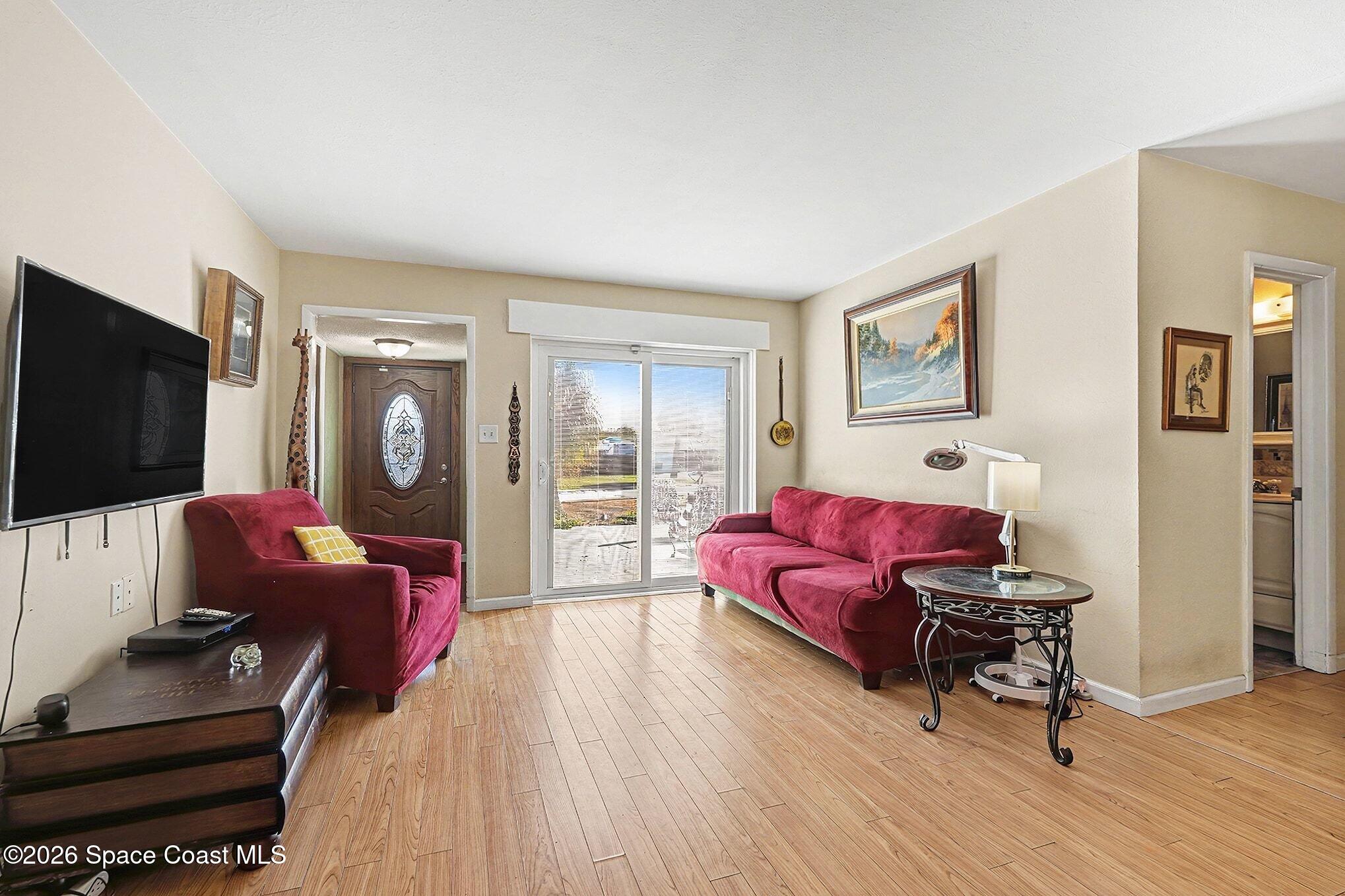 972 Garfield Street Melbourne, FL 32935 - Photo 7 of 29 005_file_7886