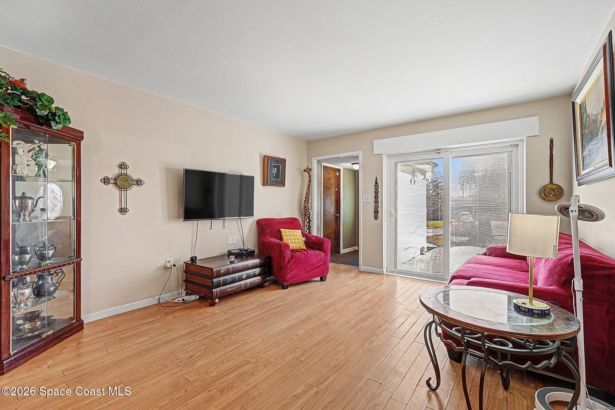 972 Garfield Street Melbourne, FL 32935 - Photo 8 of 29 007_file_7927