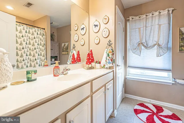 $425,000 | 207 Enterprise Drive, Berlin, MD 21811