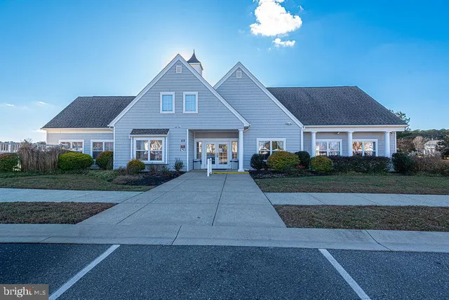 $425,000 | 207 Enterprise Drive, Berlin, MD 21811