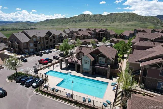 an aerial view of a house having yard
