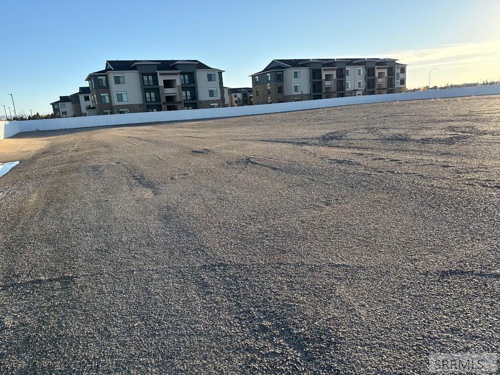 1908 East Lincoln Road Idaho Falls, ID 83401 - Photo 4 of 10