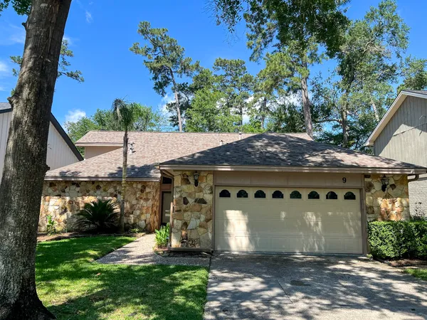 $3,900 | 9 Huntsmans Horn Circle, The Woodlands, TX 77380