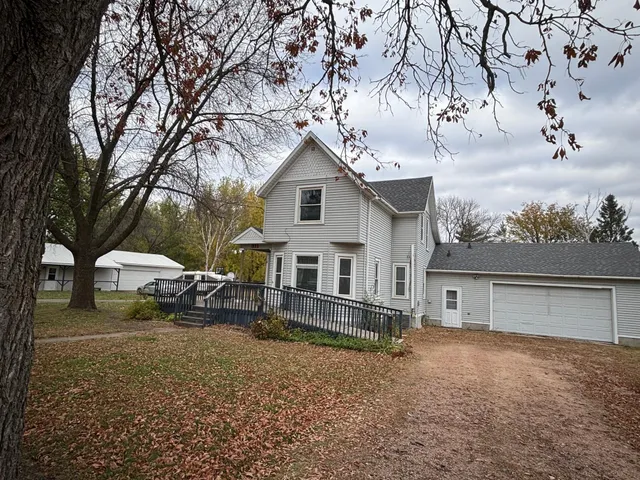 $199,900 | 311 Front Street East, Redwood Falls, MN 56283